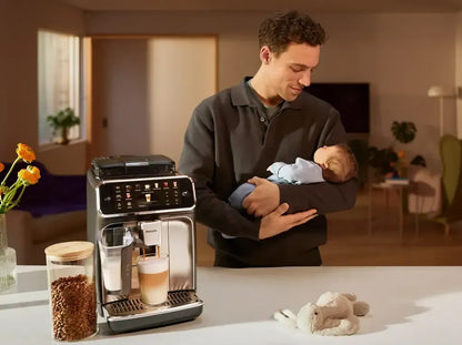Philips 5500 LatteGo — 20 boissons chaudes et glacées, écran tactile, SilentBrew